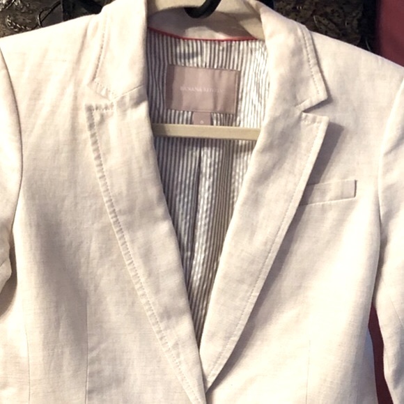 Banana Republic Linen Blazer - Picture 4 of 13